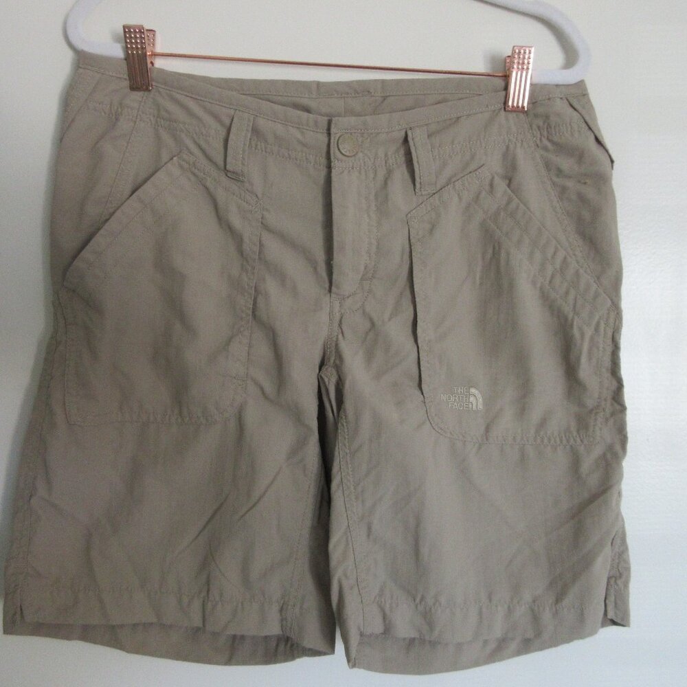 North Face Women's Size 8 Khaki / Tan Shorts Nylon Outdoor Hiking Walking